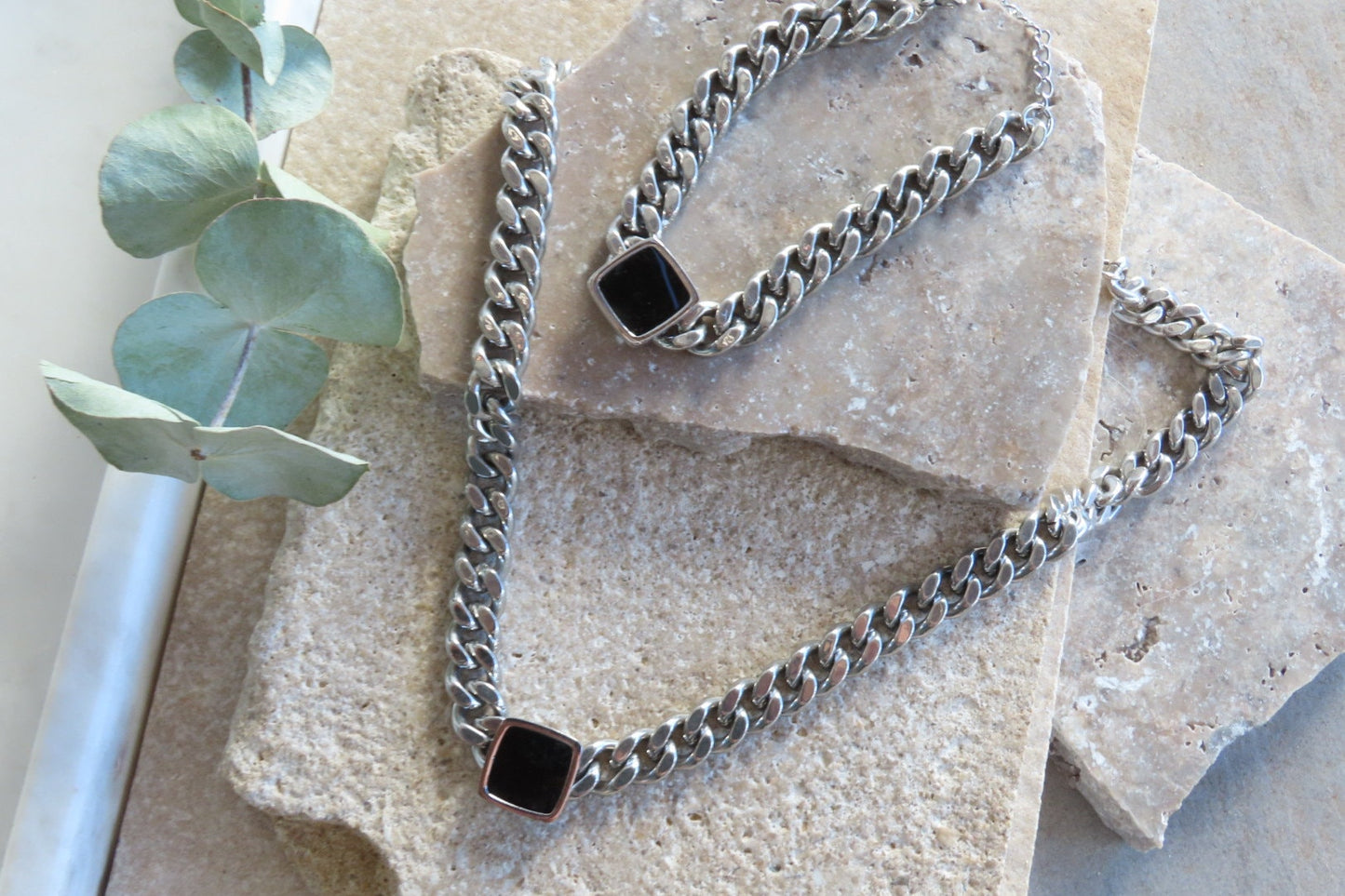 Havana silver Chain Bracelet with Onyx Pendant